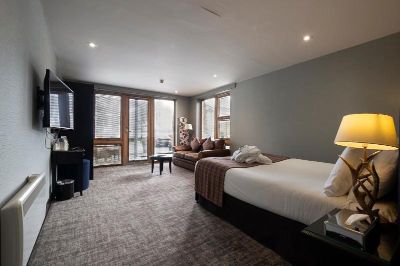 The Lodge On Loch Lomond Hotel ลุสส์ ภายนอก รูปภาพ