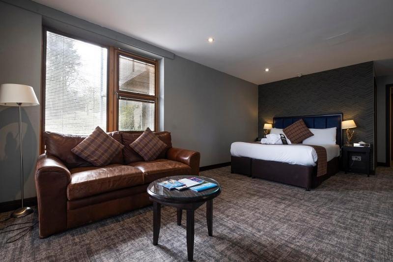 The Lodge On Loch Lomond Hotel ลุสส์ ภายนอก รูปภาพ